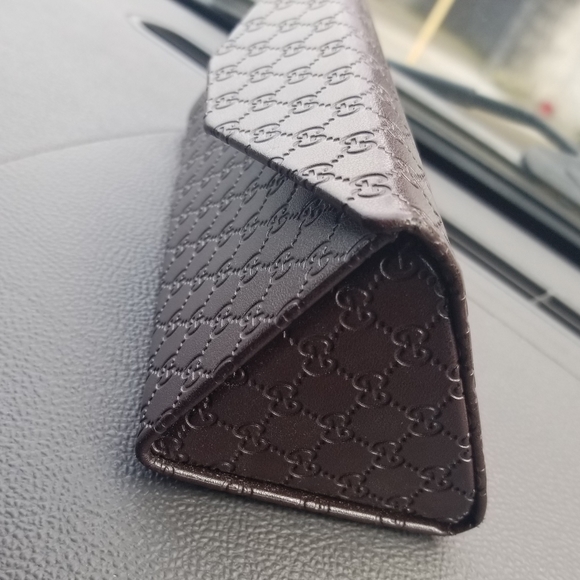 Gucci Sunglasses - Picture 13 of 16